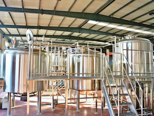 3 Vessel Brewhouse System
