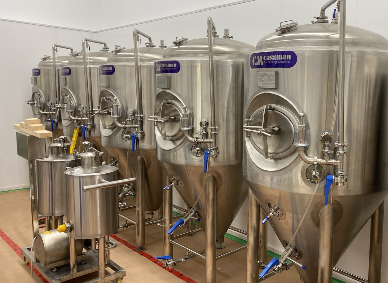 5BBL Brewery System in Canada